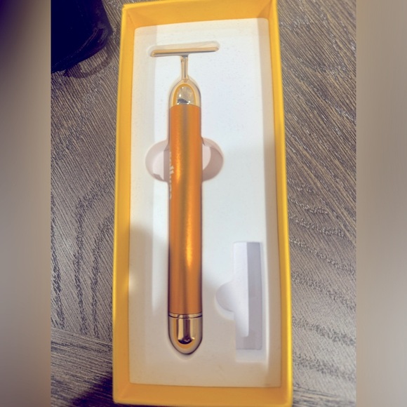 Solluna by Kimberly Snyder Vibrating Facial Wand Tool   NEW - Picture 2 of 3